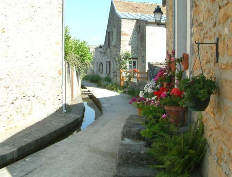 Petite Maison De Village Maincy Exterior foto
